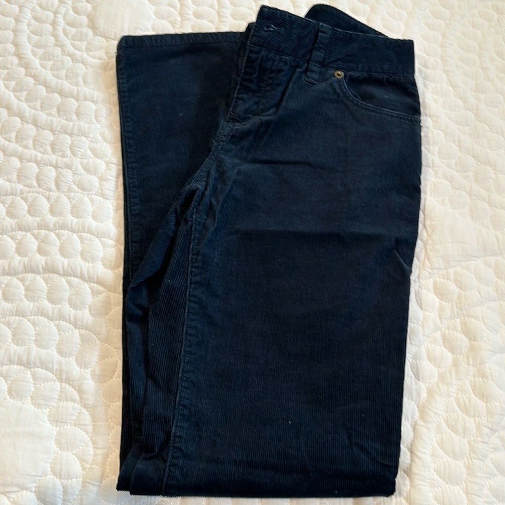 Like new straight leg cords by Vineyard Vines